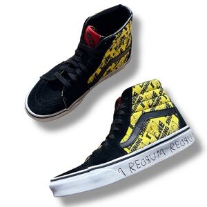 Vans House of Terror x Sk8-Hi “The Shining” — Women’s Size 7 (Limited Edition)